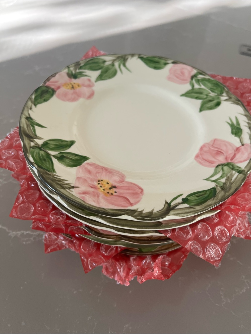 Franciscan Dessert Rose Ceramic Dinner 10.5” plates set of 8
